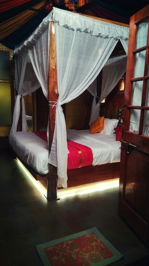Belantara Beach Front Hotel Vengurla Kamer foto